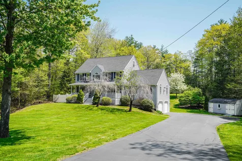 5 Diane Lane Sandown NH 03873