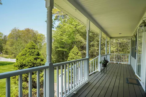5 Diane Lane Sandown NH 03873