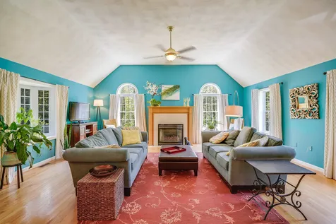 5 Diane Lane Sandown NH 03873