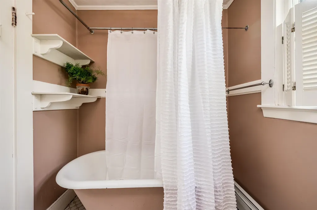 76 Madbury Road Durham NH 03824