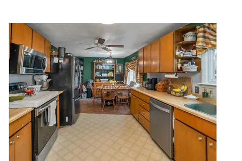 84 Old Lake Shore Road Gilford NH 03249