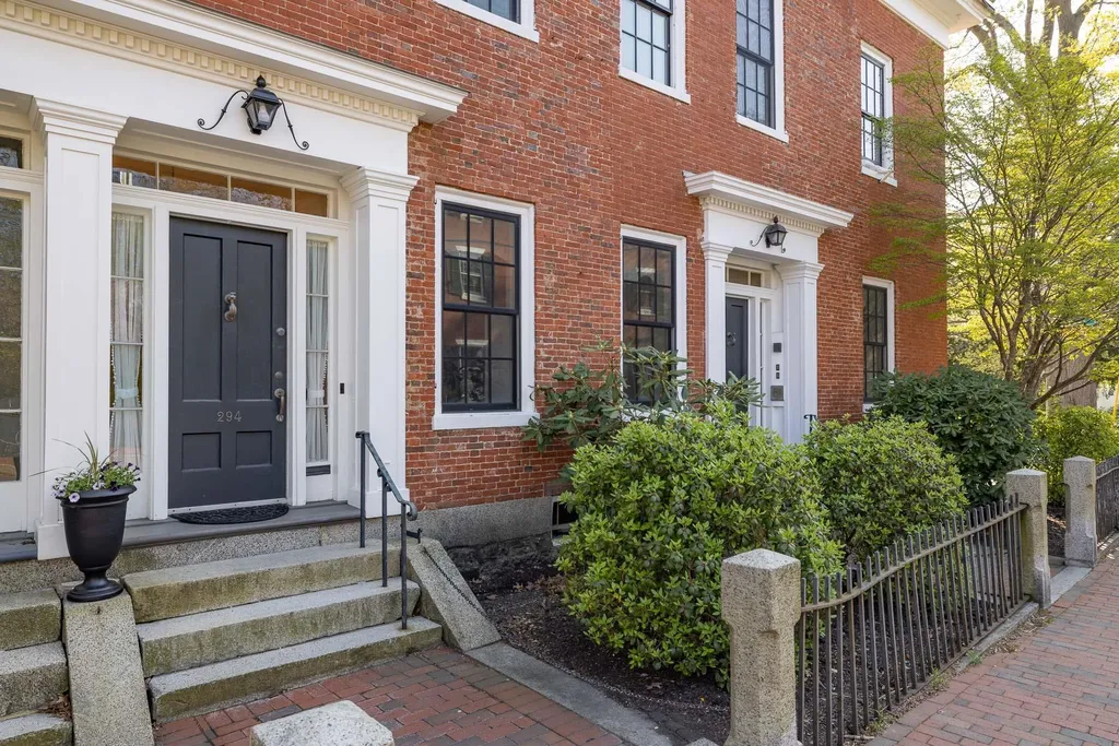 294 Pleasant Street Portsmouth NH 03801