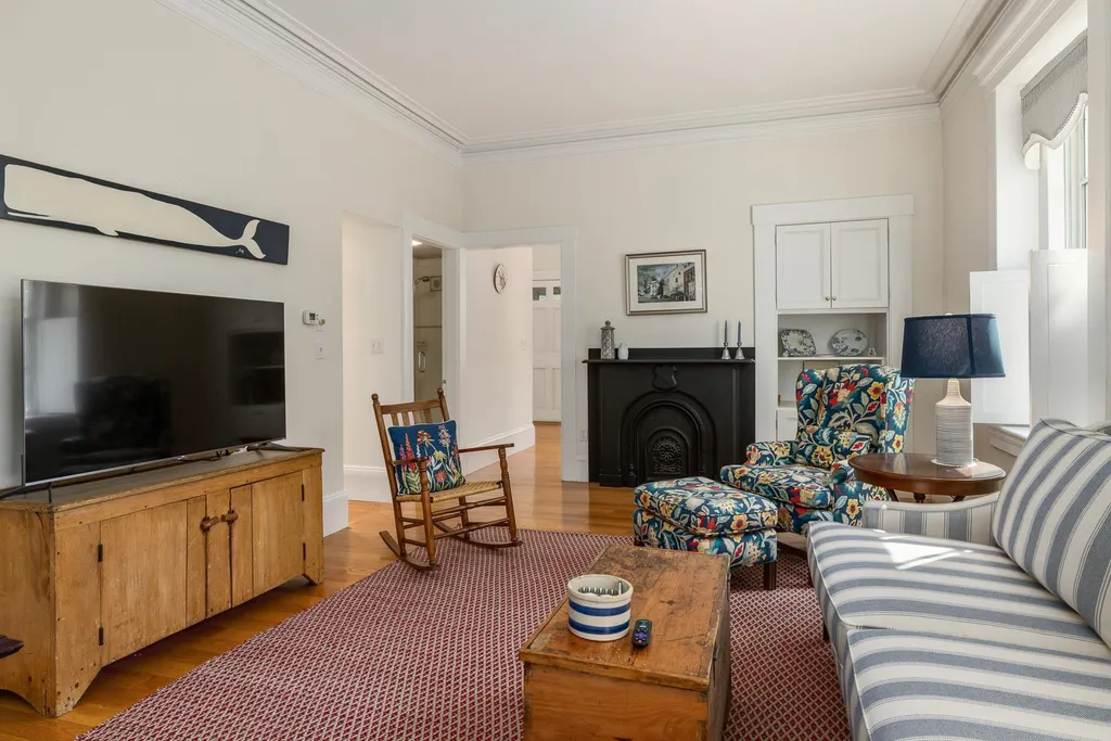 294 Pleasant Street Portsmouth NH 03801