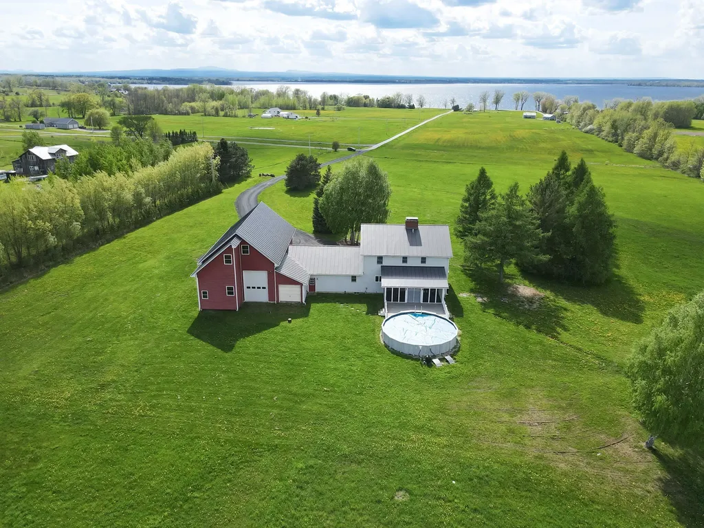 381 Deer Run Road Alburgh VT 05440