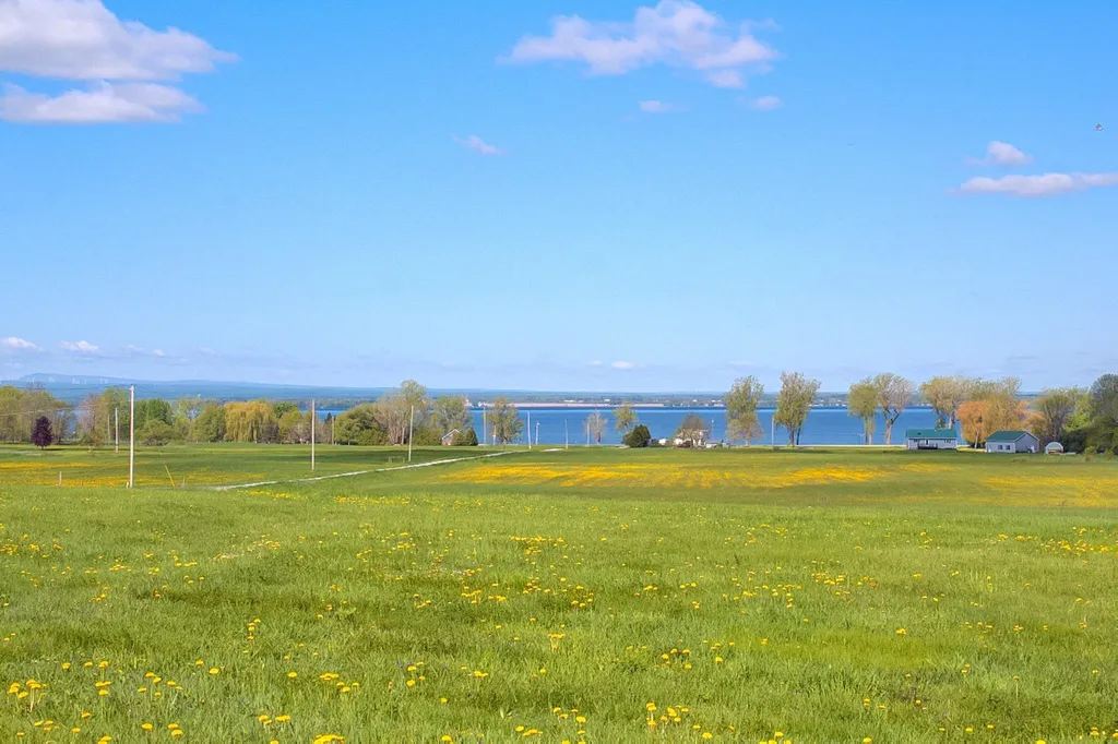 381 Deer Run Road Alburgh VT 05440