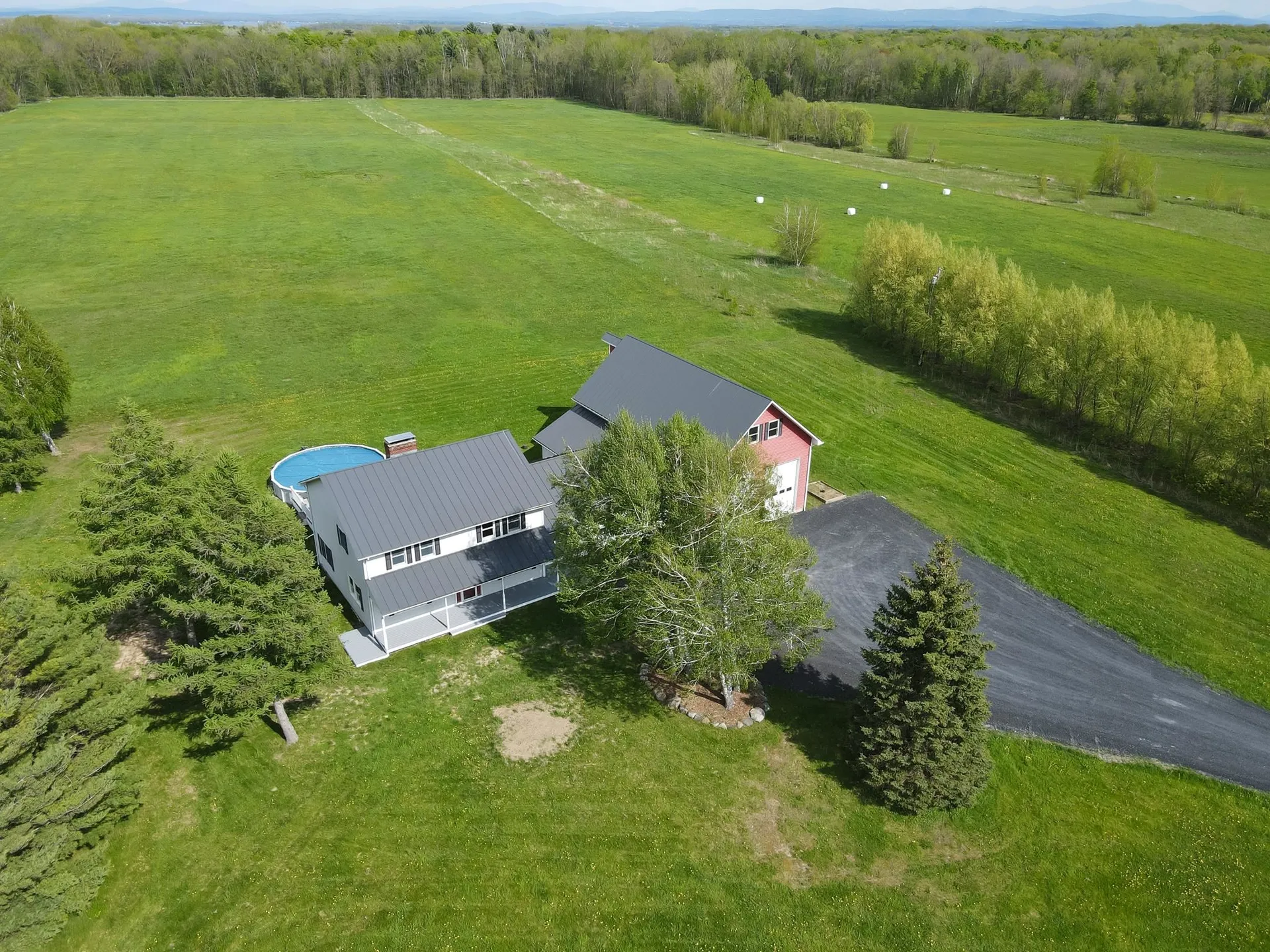 381 Deer Run Road Alburgh VT 05440