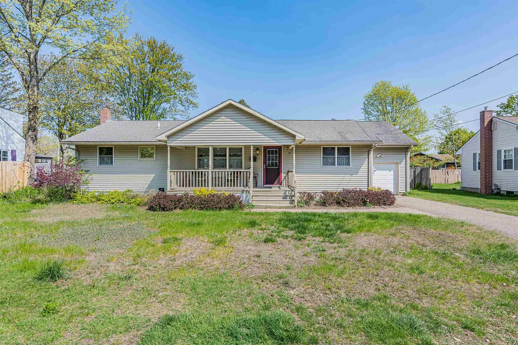 9 Murray Road Essex VT 05452