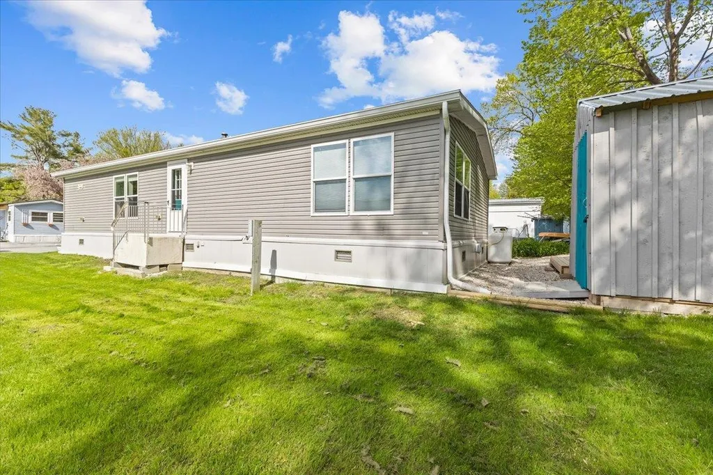 302 Penny Lane Shelburne VT 05482