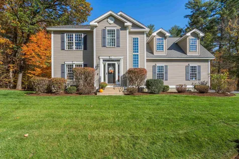 11 Trellis Way Bedford NH 03110