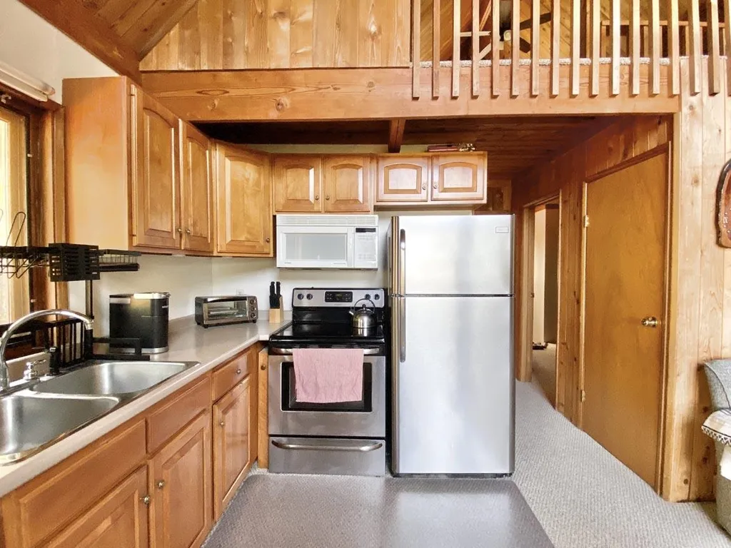 795 Hall Road Bristol NH 03222