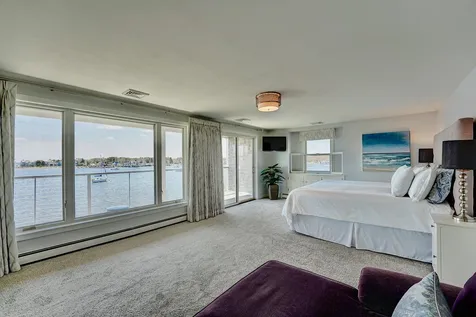 1734 Ocean Boulevard Rye NH 03870