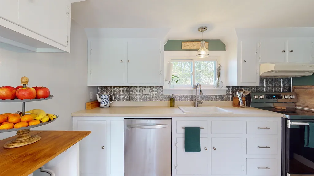 2020 Case Street Middlebury VT 05753