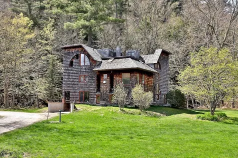1402 Route 125 Hancock VT 05748