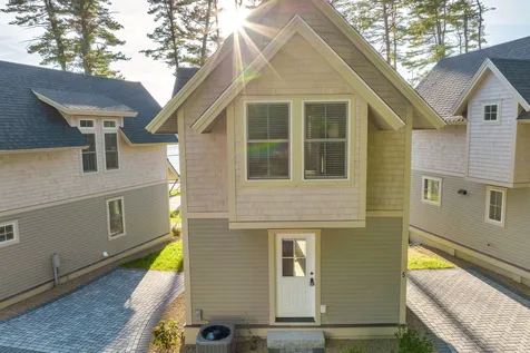109 Weirs Boulevard Laconia NH 03246