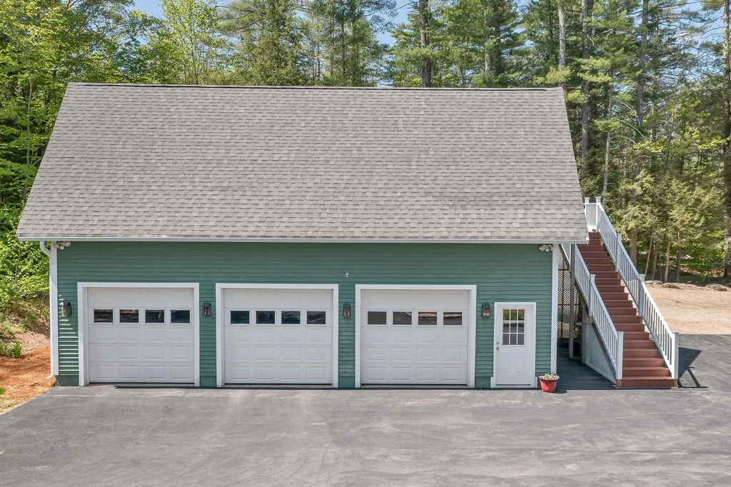 163 Mountain Road Nottingham NH 03290