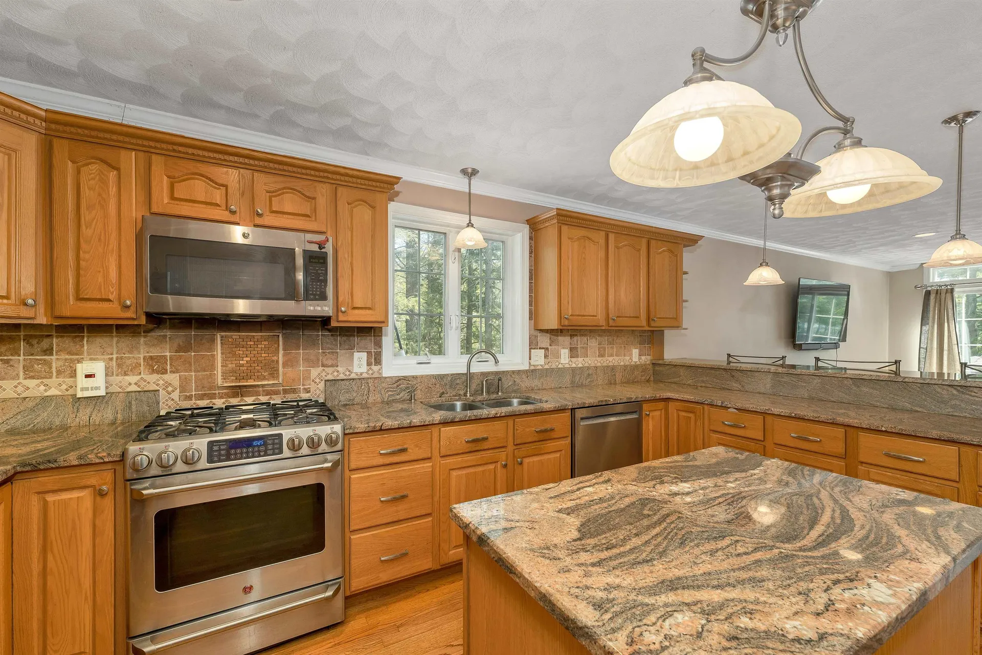 163 Mountain Road Nottingham NH 03290