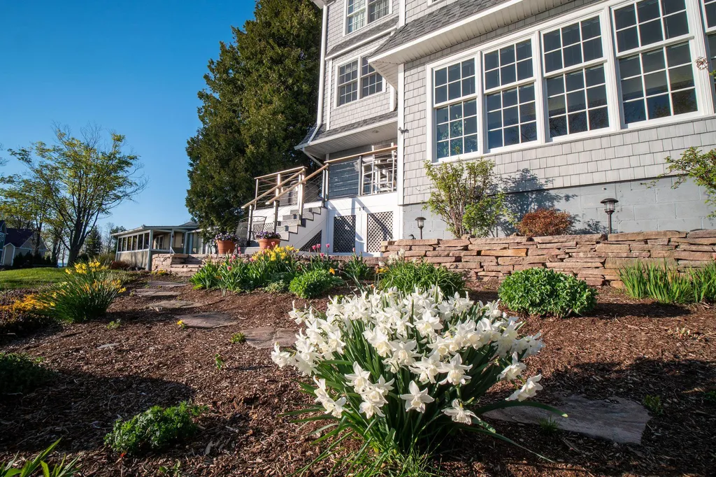 250 Eagle Mountain Harbor Road Milton VT 05468
