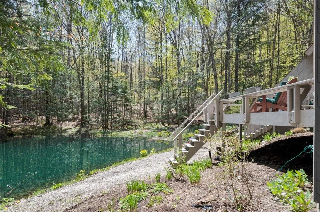 230 Three Pond Road Peru VT 05152