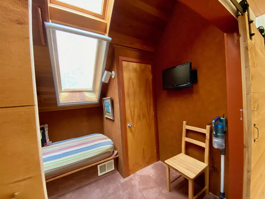 230 Three Pond Road Peru VT 05152