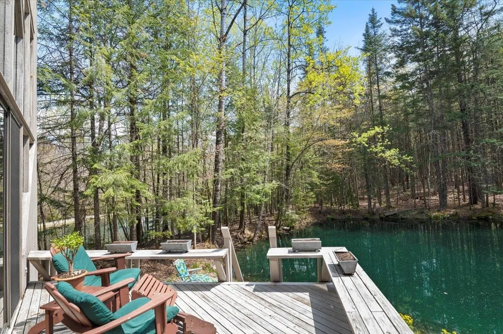 230 Three Pond Road Peru VT 05152