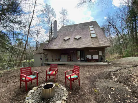 230 Three Pond Road Peru VT 05152