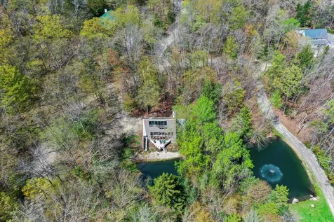 230 Three Pond Road Peru VT 05152