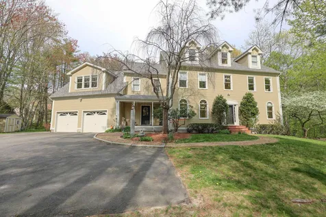 161 Little Bay Road Newington NH 03801