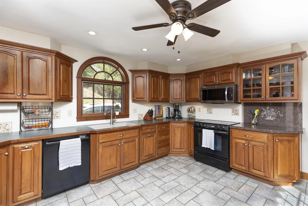 41 Stone Road Ryegate VT 05069