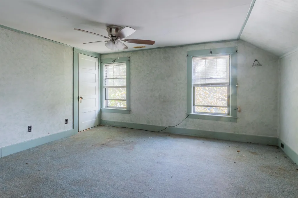 3 Edwards Street Nashua NH 03060