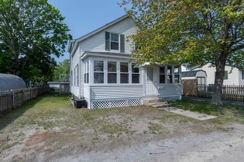 3 Edwards Street Nashua NH 03060