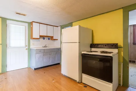 3 Edwards Street Nashua NH 03060