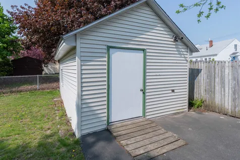 3 Edwards Street Nashua NH 03060