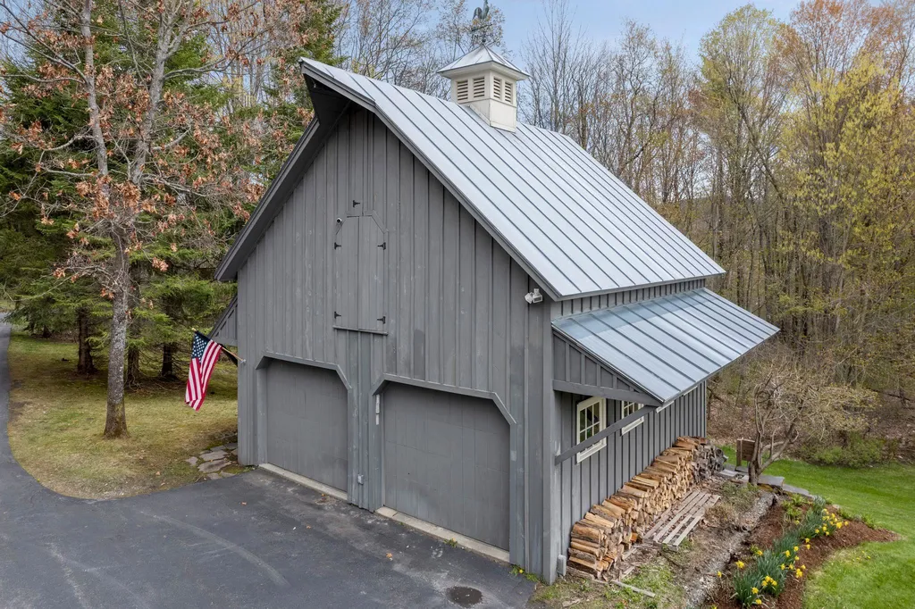33 Blue Heron Lane Hanover NH 03750