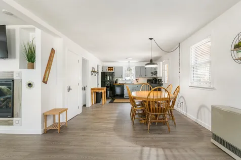 43 Sioux Path Sunapee NH 03782