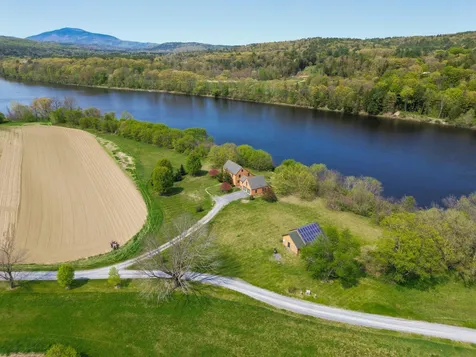 1811 Connecticut River Road Springfield VT 05156