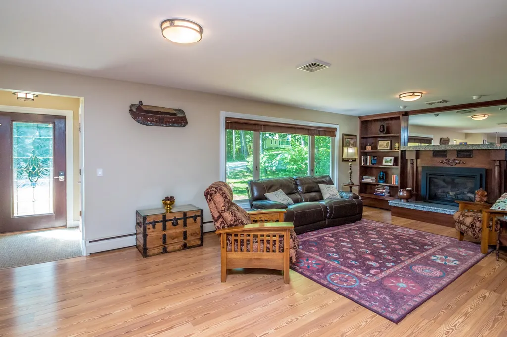 179 Grove Street Conway NH 03860