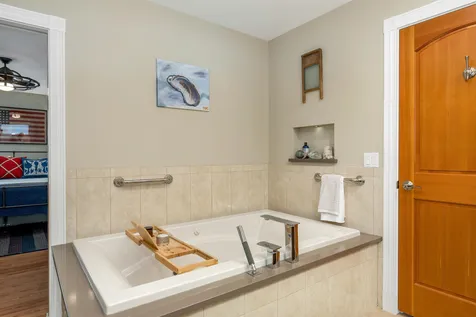 179 Grove Street Conway NH 03860