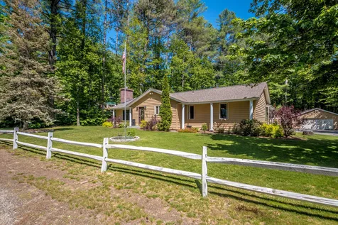179 Grove Street Conway NH 03860