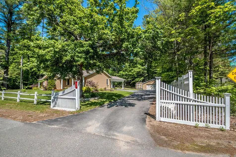 179 Grove Street Conway NH 03860