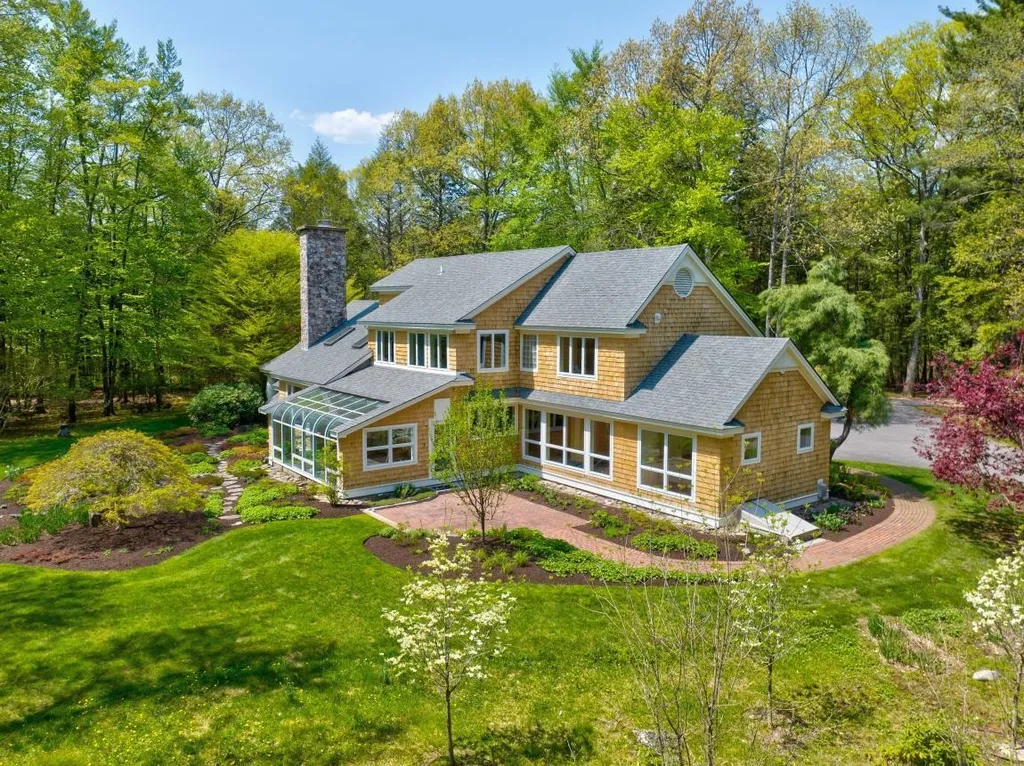 3r Birnum Woods Road Stratham NH 03885