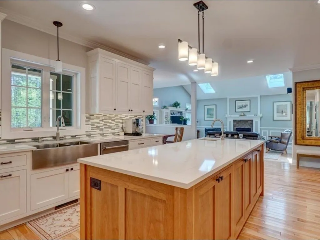 185 West Pinnacle Ridge Road Waterbury VT 05676