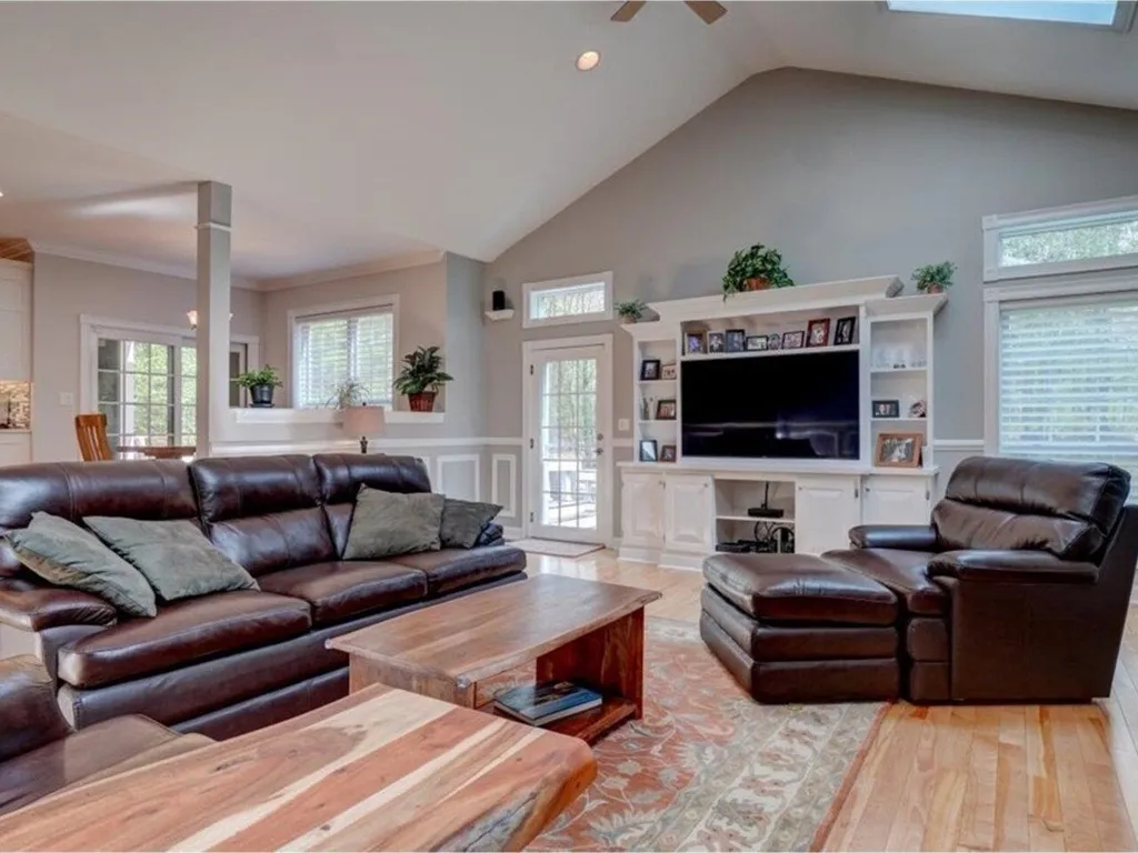 185 West Pinnacle Ridge Road Waterbury VT 05676
