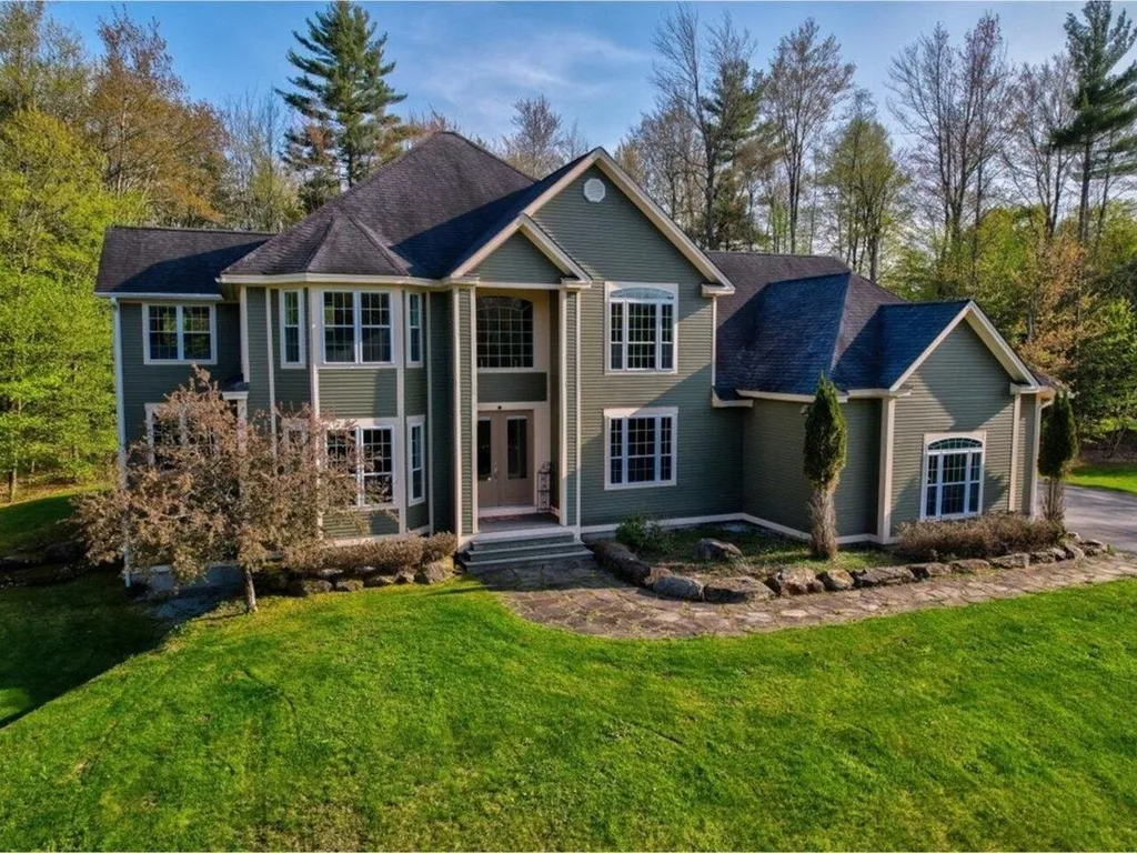 185 West Pinnacle Ridge Road Waterbury VT 05676