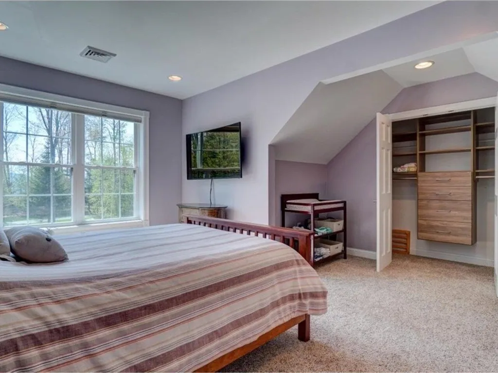 185 West Pinnacle Ridge Road Waterbury VT 05676