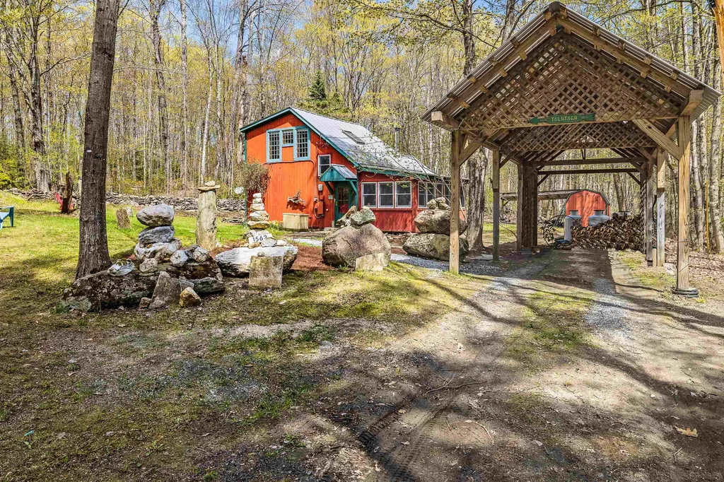 1562 Mt Hunger Road Barnard VT 05031