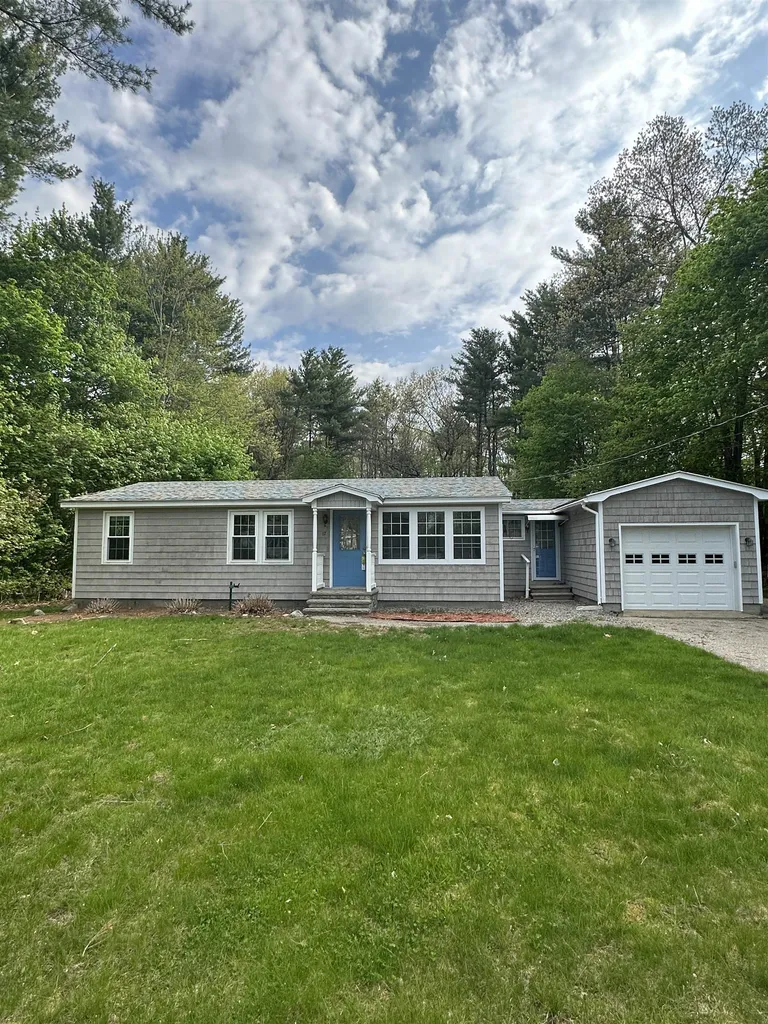17 New Road North Hampton NH 03862