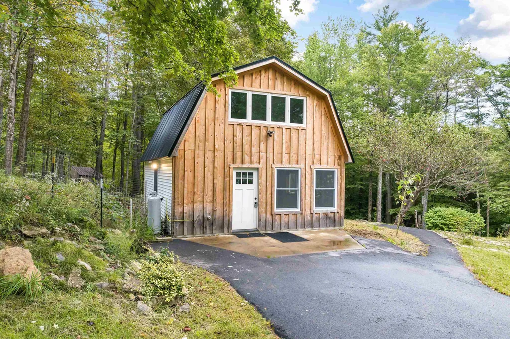 30 Hermit Woods Road Meredith NH 03253