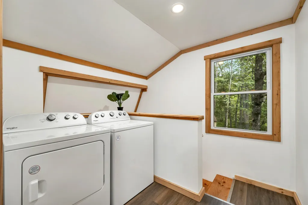 30 Hermit Woods Road Meredith NH 03253