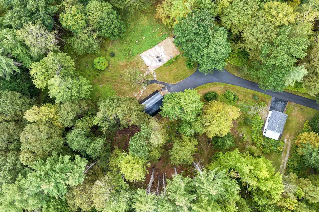 30 Hermit Woods Road Meredith NH 03253