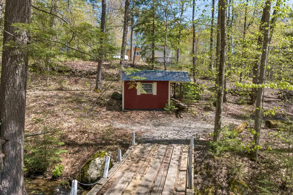 30 Hermit Woods Road Meredith NH 03253